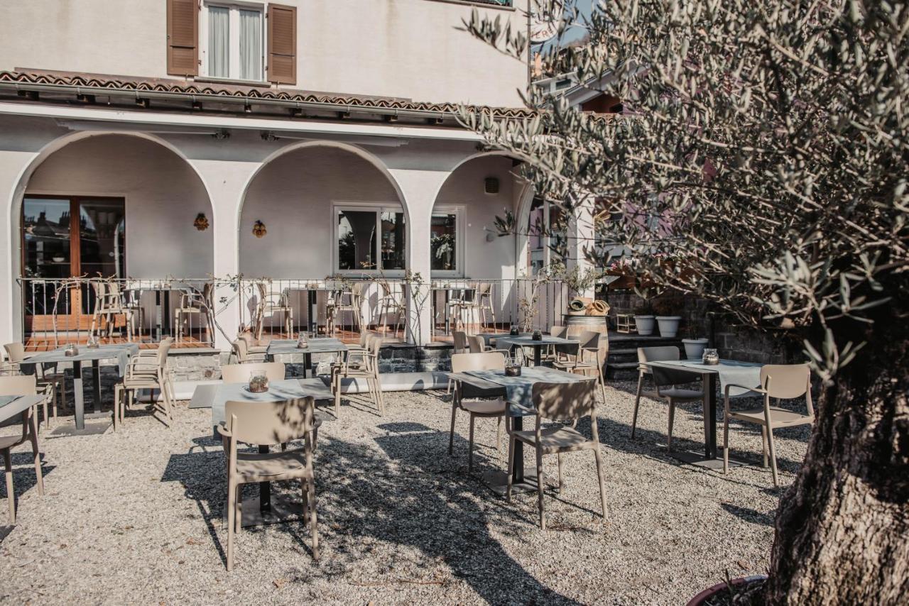Albergo Ristorante Al Portico Gerra  Luaran gambar