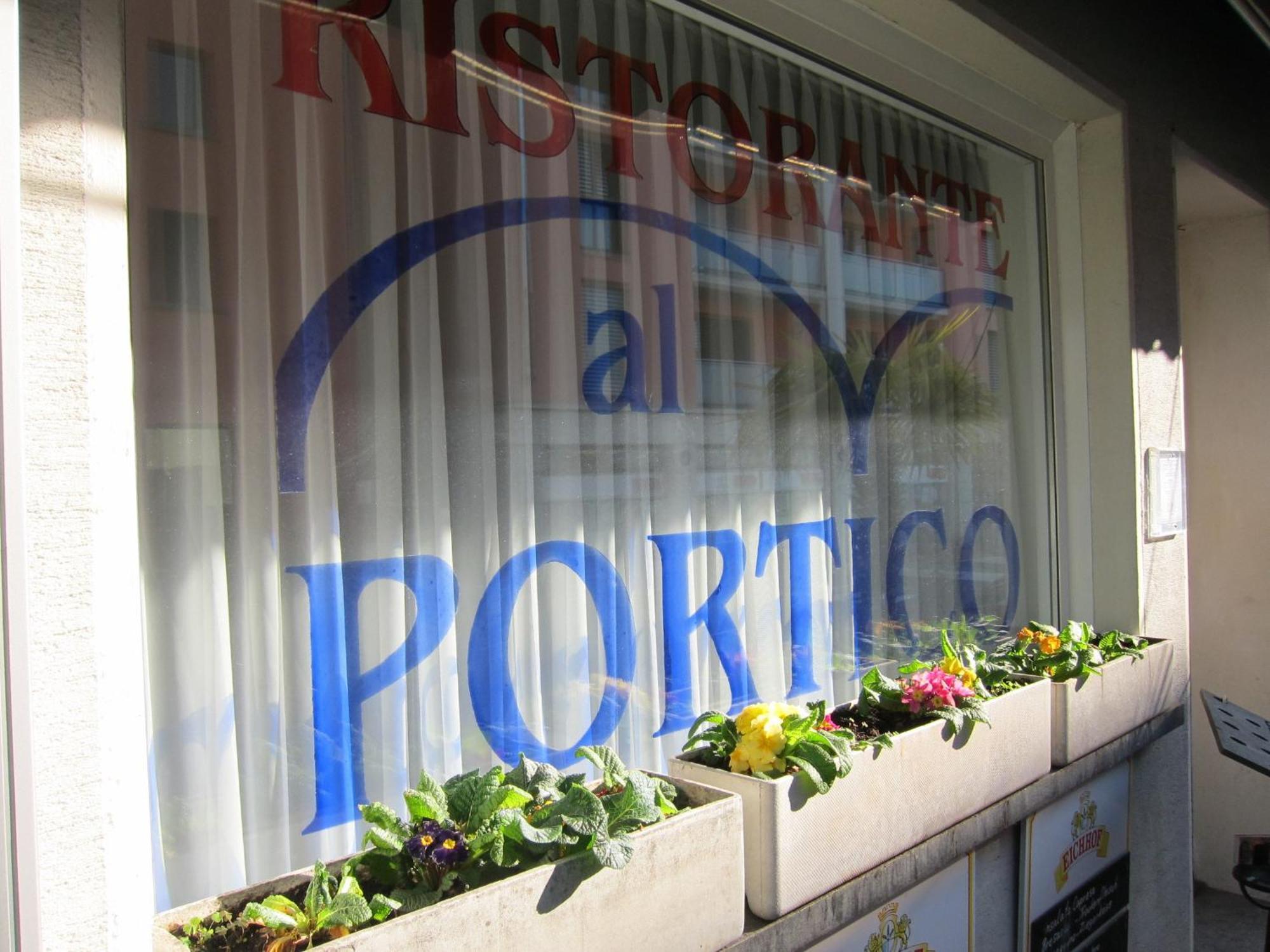 Albergo Ristorante Al Portico Gerra  Luaran gambar